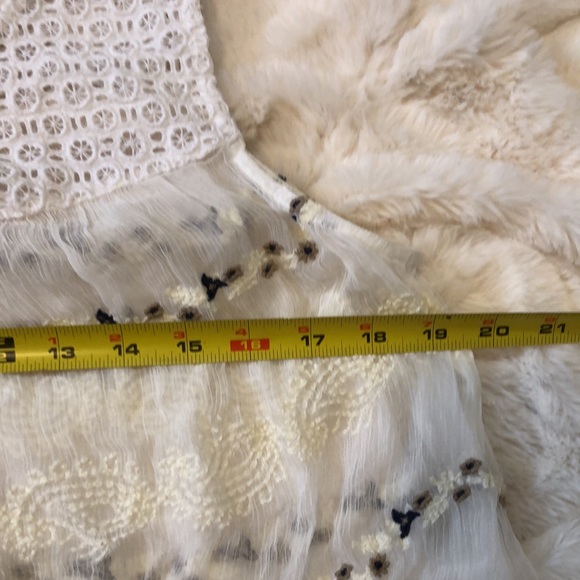 HINGE gorgeous boho organza embroidered tank - Picture 6 of 7